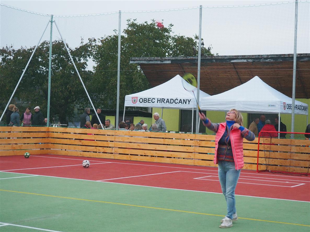 Badmintonová čtyř hra, slavnostní otevření víceúčelového hřiště